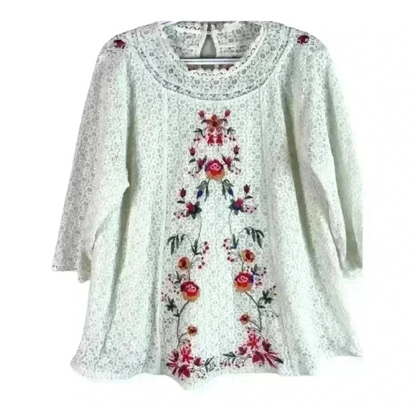BEAUTIFUL Altar’ d State Embroidered Top floral blouse  -Size M - Picture 1 of 9